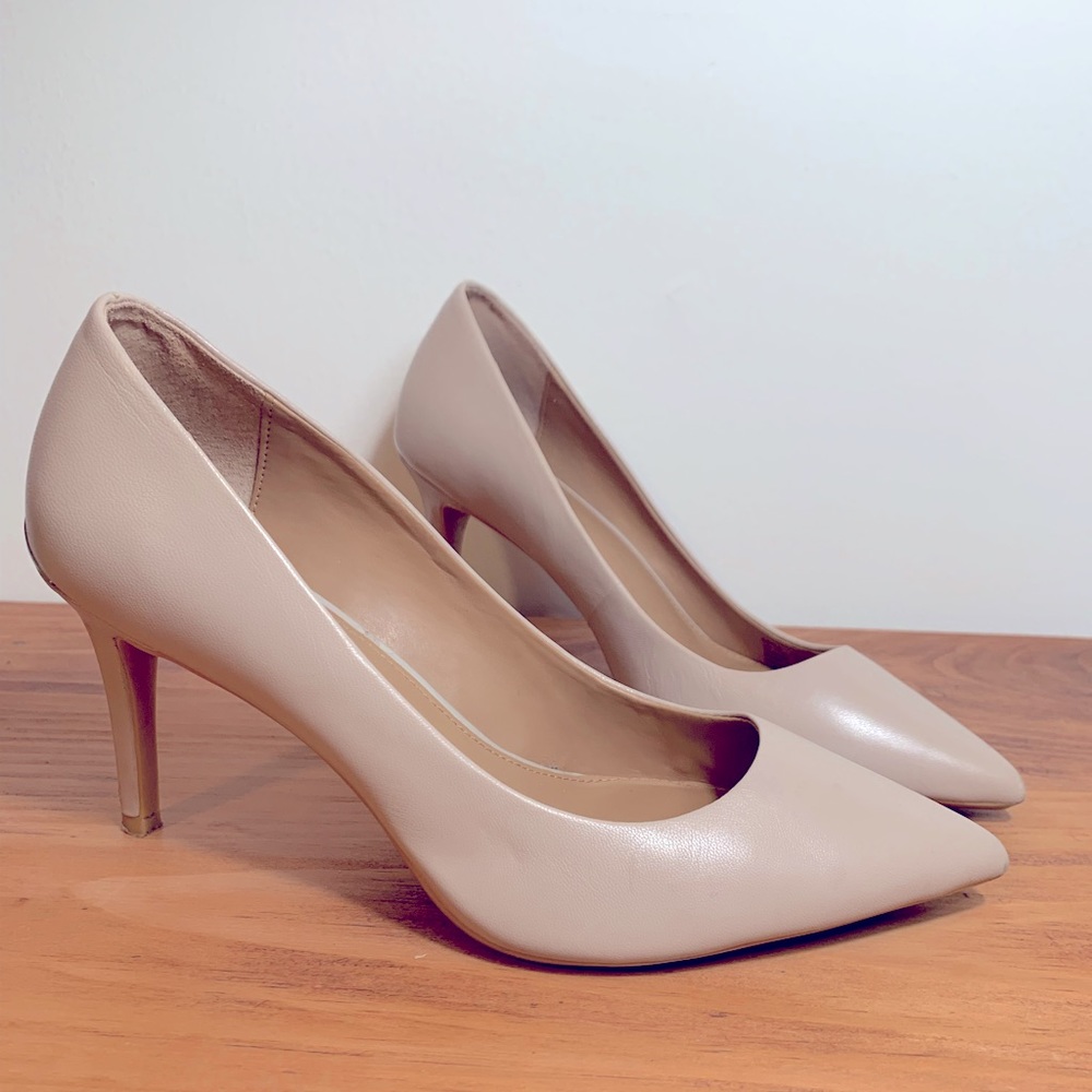 Calvin Klein Gayle Pumps in Nude